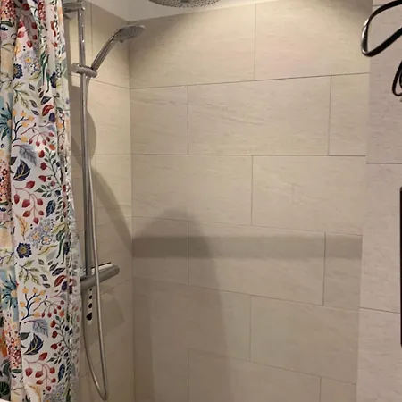 Lejlighed Smuk I Nærheden Af Nørrebro Station *