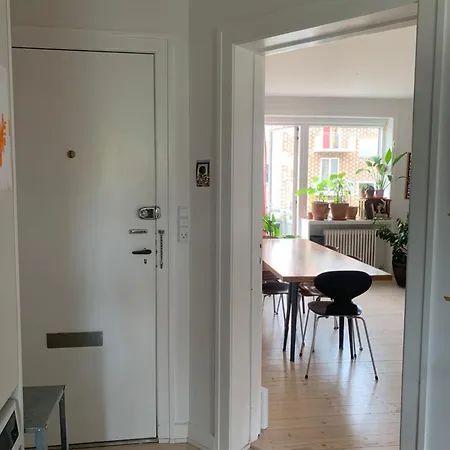 Smuk I Nærheden Af Nørrebro Station *